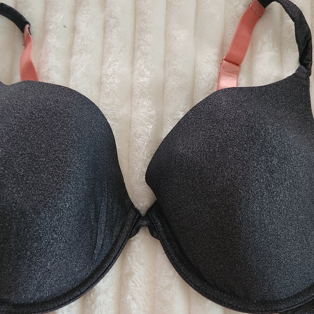 Avenue Black and Pink Bra with Molded Cups